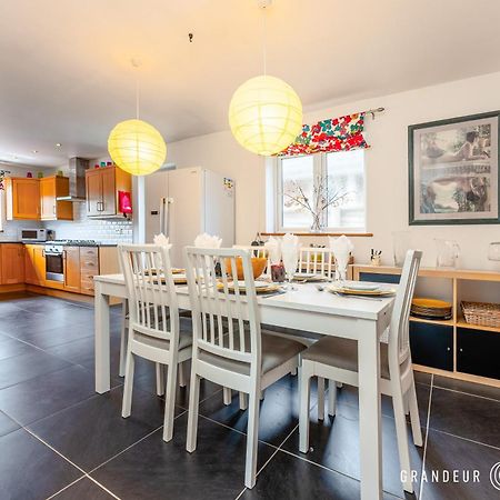 Bracken Bliss By Grandeur Property Ferndown Bagian luar foto