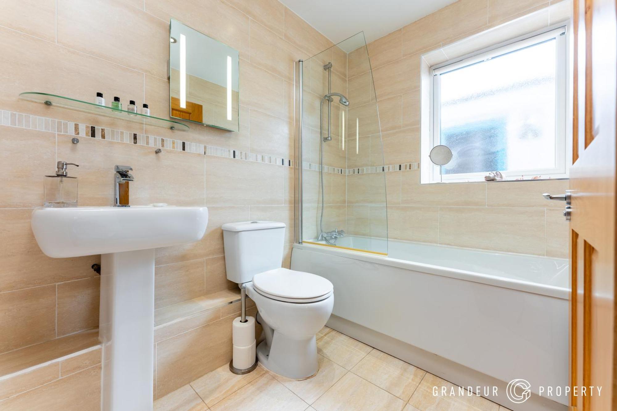 Bracken Bliss By Grandeur Property Ferndown Bagian luar foto