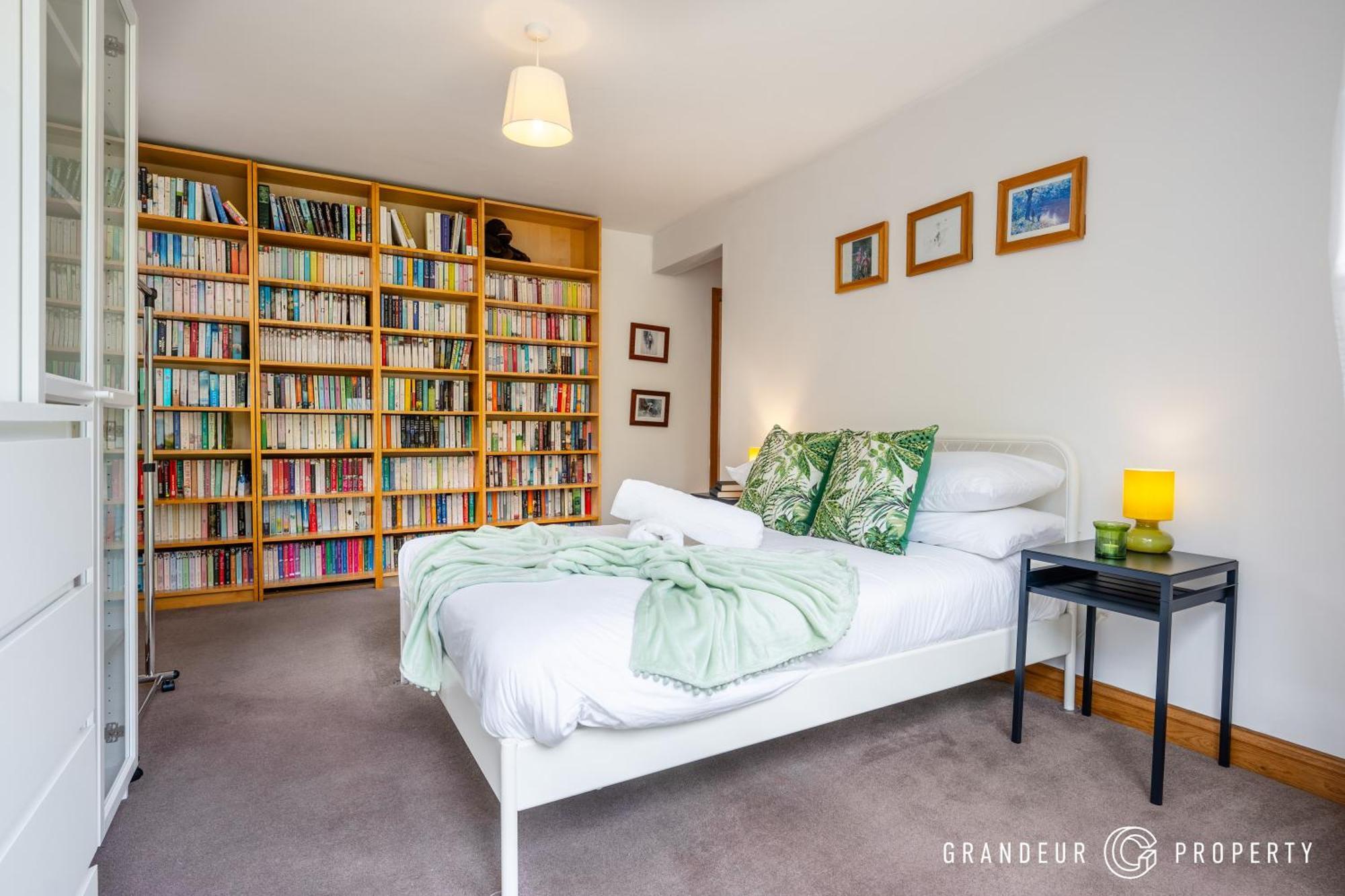 Bracken Bliss By Grandeur Property Ferndown Bagian luar foto